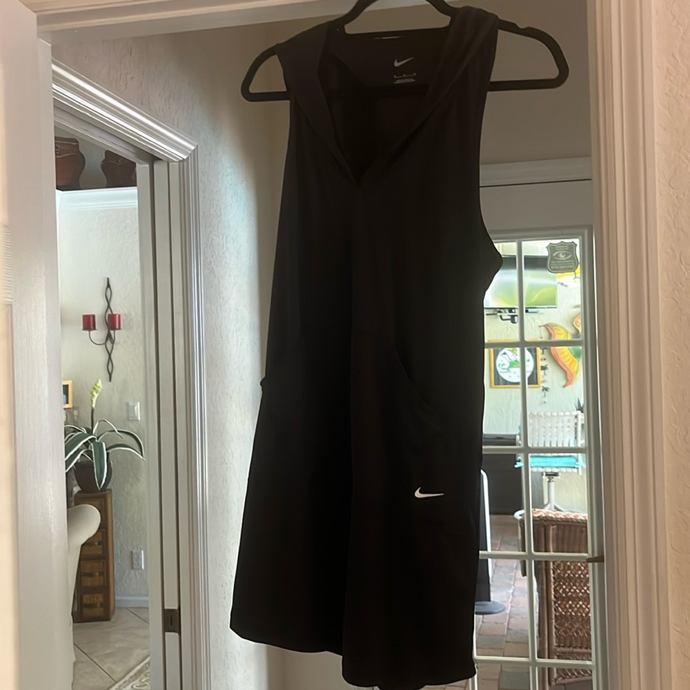NWOT Women’s Nike Dress - size Medium
